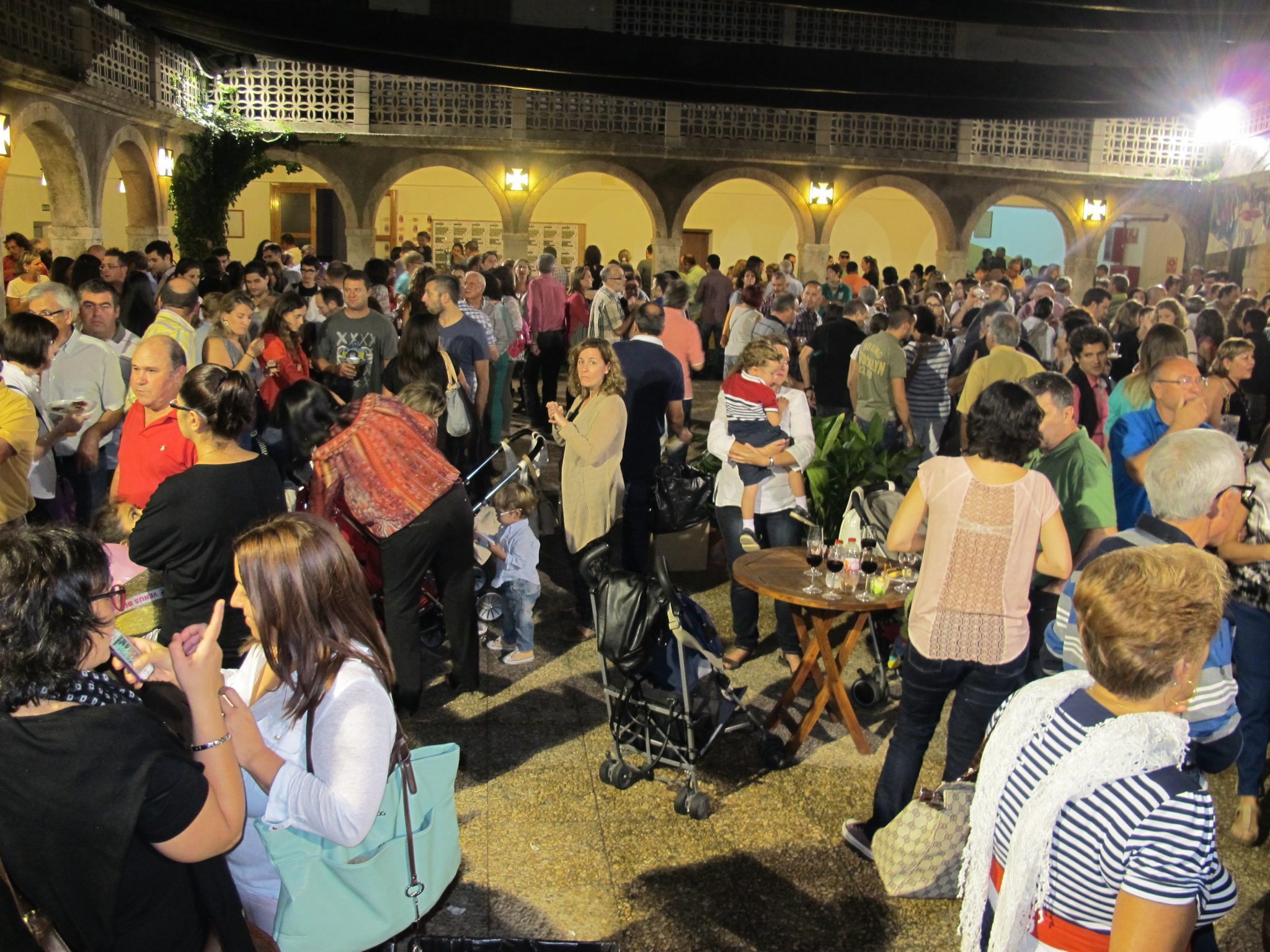 Expositores de la Zona de Degustación de la “IV Fira Beneixama Xe Que Bo”